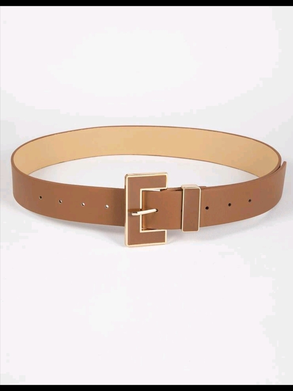 Stylish Tan Leather Belt with Gold 'E' Buckle - Picture 4 of 4